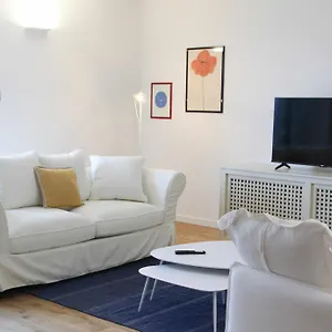 Waterfront Balcony I Grani 2 Style Apartment Livorno