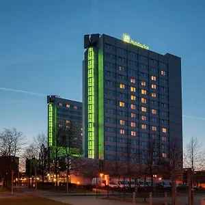 East **** Berlin