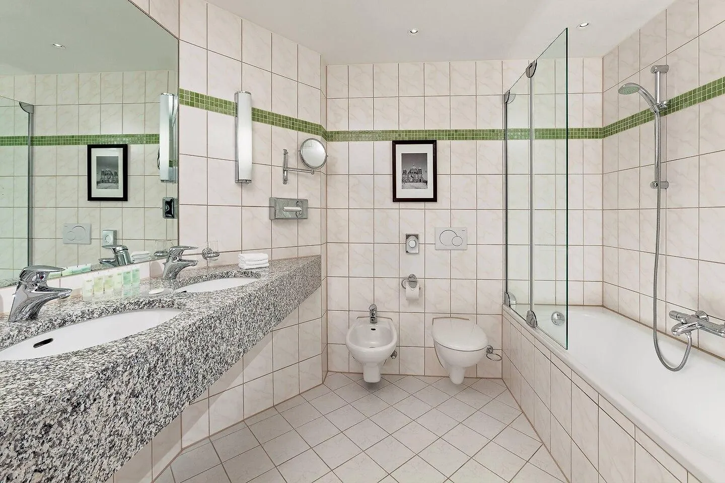 Courtyard By Marriott Berlin City Center Ξενοδοχείο