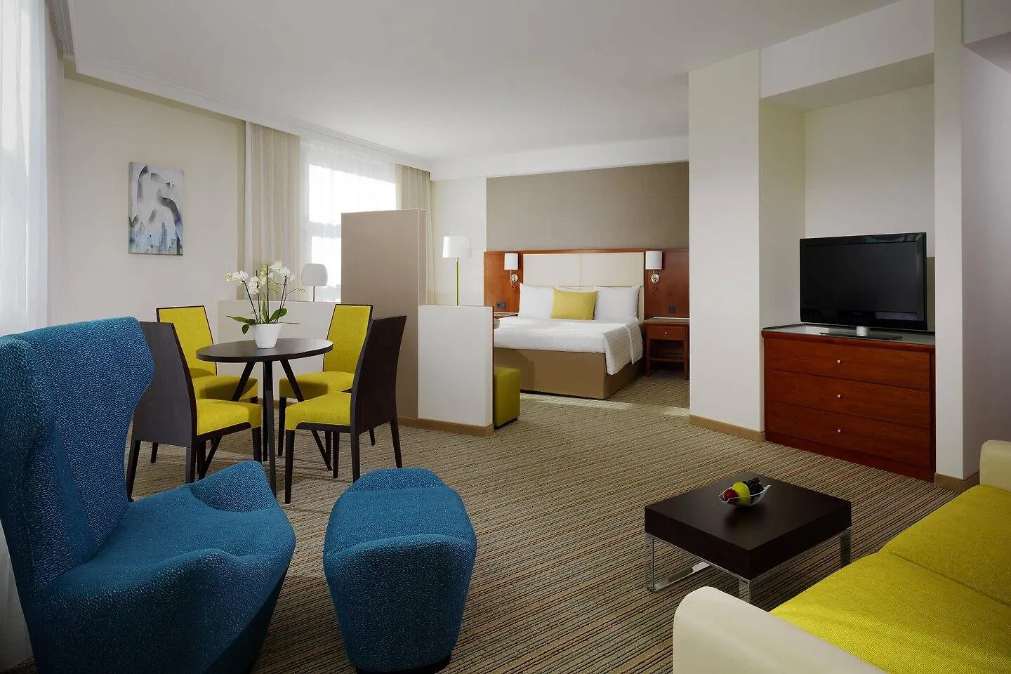 מלון Courtyard By Marriott Berlin City Center