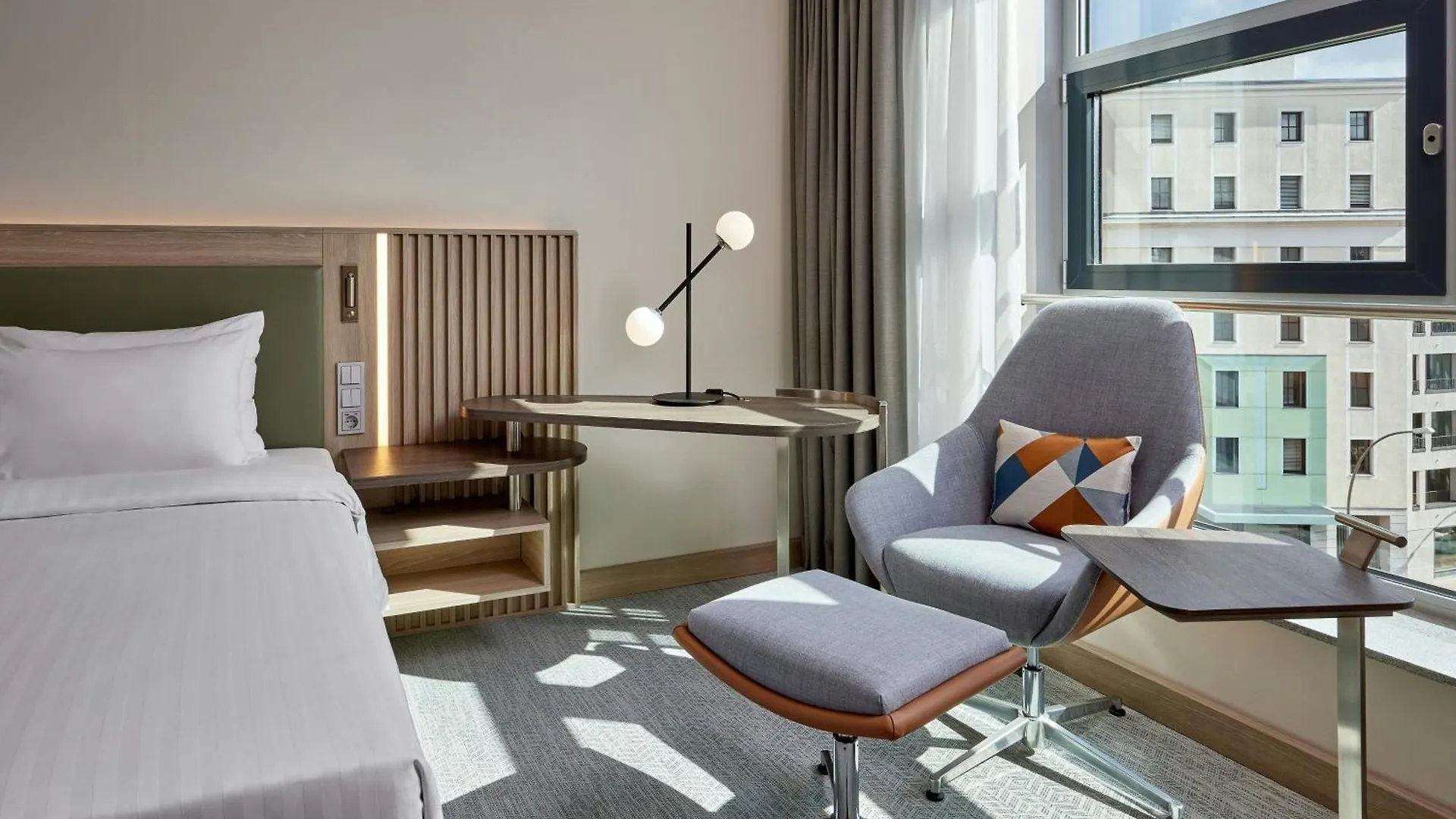 Courtyard By Marriott Berlin City Center Hotel